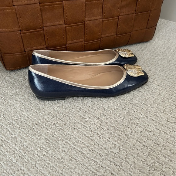 Lilly Pulitzer Blue Patent Leather Flats w/Jewel Gold Metal Elephant Detail 7.5 - Picture 8 of 8